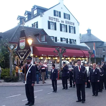 Hotel De Kroon 3*