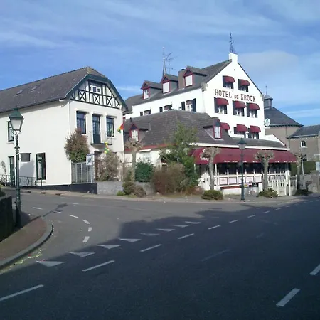 Hotel De Kroon 3*