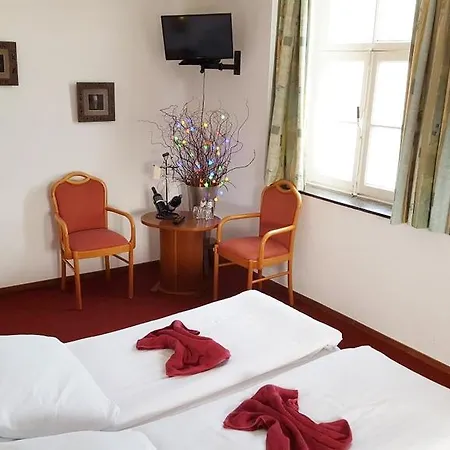 Hotel De Kroon 3*